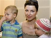 Elen Valentová s dcerou Amélií a synem Denisem Elen Valentová s dcerou Amélií a synem Denisem