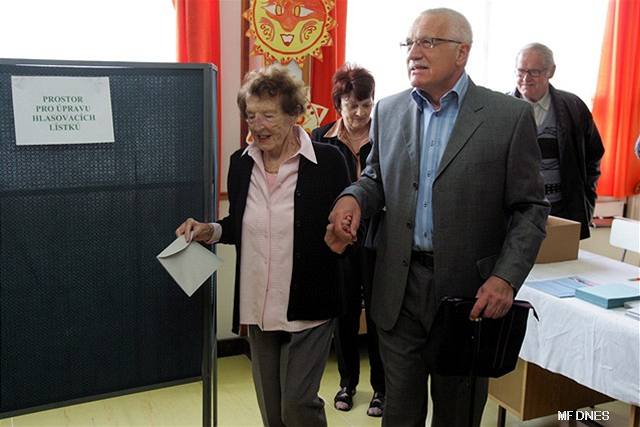 Volební místnosti se uzavou ve 14:00. Ilustraní foto.