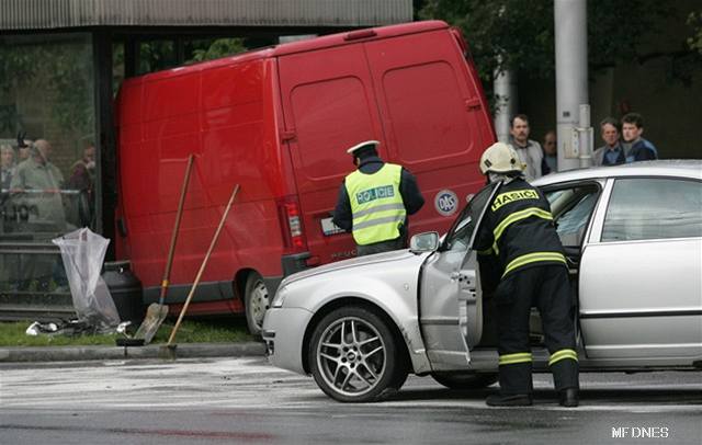 kodu na vozidlech policie vyíslila na 460 tisíc korun.