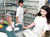 Doktoi se bojí, e lidé v lékárnách dostanou léky s jinými vedlejími úinky. Ilustraní foto.