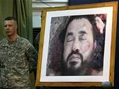 Ameriané dnes zveejnili fotografie mrtvého Zarkávího.