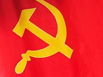 Úady postavily Komunistický svaz mládee mimo zákon