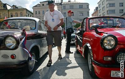 Sraz trabant (Jablonec nad Nisou, 13.6.2006)