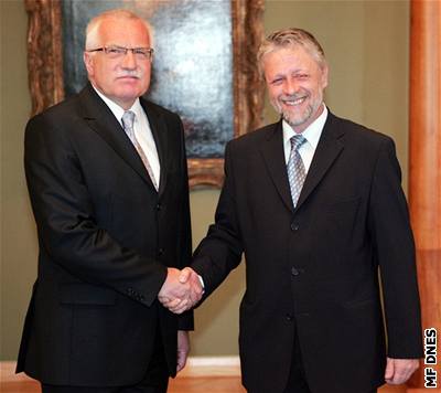 Ministr Bublan (vpravo) jednal s prezidentem o vyetování pípad z Kubiceho zprávy.