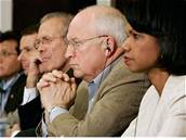 Condoleeza Riceov, Dick Cheney, Donald Rumsfeld (zprava)