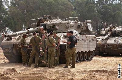 Izraelská armáda reagovala na únos svého vojáka vstupem do pásma Gazy
