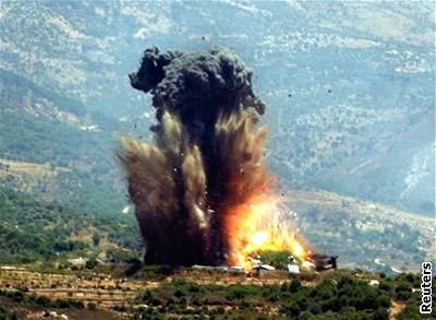 Izraelské rakety a pozemní síly pipravují Libanon i o slibnou ekonomickou budoucnost.