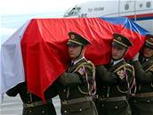 Smrt eského vojáka v Kosovu.