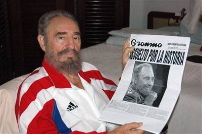 Jeden z prvních snímk Fidela Castra po operaci