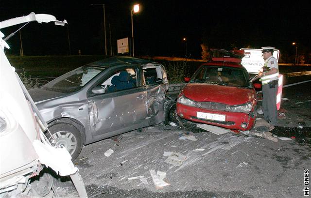 Smr na Brno blokovala hromadná nehoda