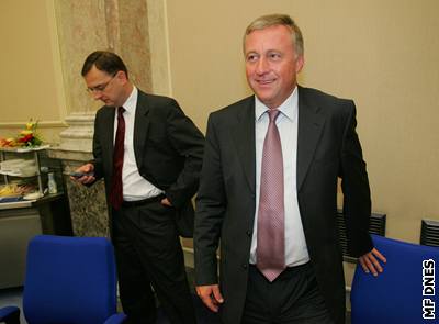 Premiér Topolánek na prvním zasedání vlády