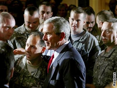 George W. Bush na setkání s Asociací vojenských dstojník