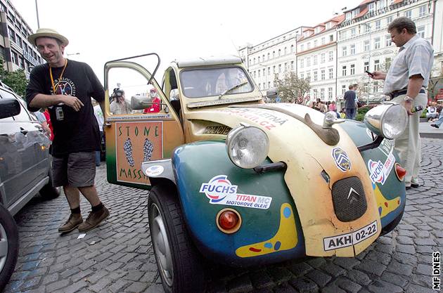 Rallye vrak Czech Wrecks 2006 dojela do Prahy