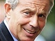 Tony Blair oznmil, e bhem roku odstoup