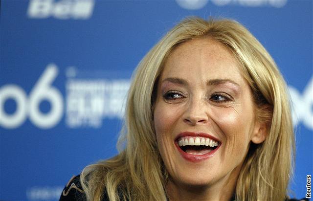 Sharon Stone - tisková konference k filmu Bobby 