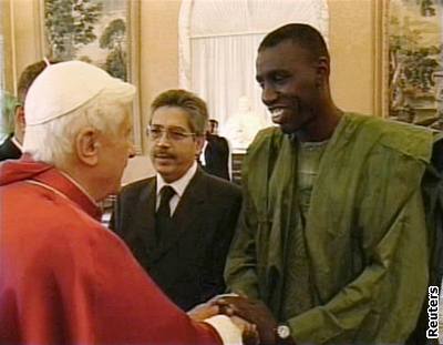 Pape pozval do svého letního sídla muslimské diplomaty a leny italské muslimské komunity.