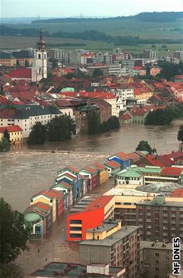 Písek pi povodních v srpnu 2002