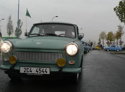 Éra trabant nekoní.