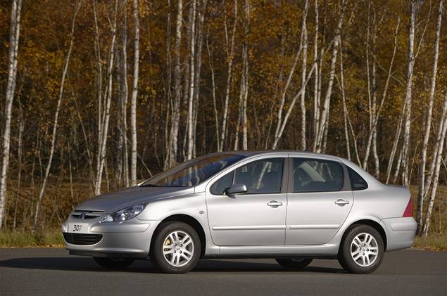 Peuget 307 sedan