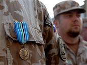 Przkumníci dostali medaile za misi v Afghánistánu.
