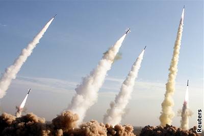 Írán je pipraven odrazit útok. Loni v listopadu poprvé otestoval obávané balistické stely aháb-3.