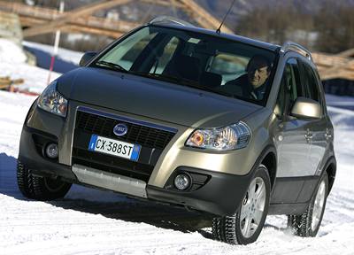 Na snhu se auto chová jinak ne v lét.