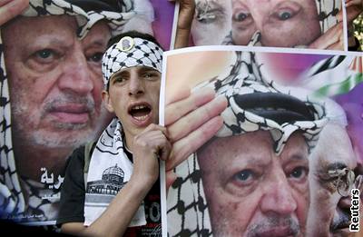 Palestinci stále ví, e jejich nkdejí vdce Arafat nezemel pirozenou smrtí nebo po nemoci, ale e byl otráven