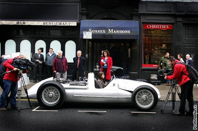 HITLEROVA IKONA. Formule Auto Union z roku 1939, která dobývala slávu nacistickému Nmecku.