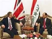 Tony Blair bhem tiskové konference s iráckým premiérem Núrím Málikím