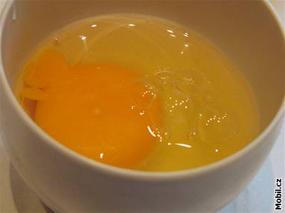 Mobilní vaení - jene i po 30 minutách je vejce poád syrové