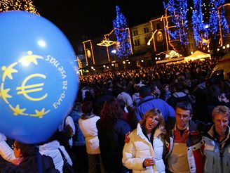 Slovinci
oslavuj euro