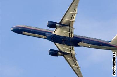 Dvoumotorových stroj Boeing 757 létá po celém svt víc jak tisícovka. Ilustraní foto