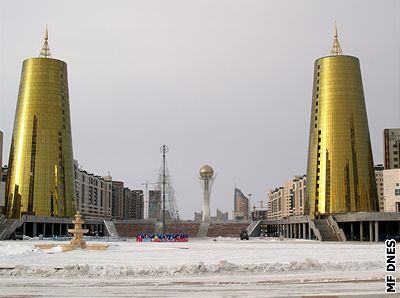 Na míst Chruovova Celinogradu nechal prezident Nazarbajev postavit futuristické hlavní msto, je pipomíná Las Vegas.