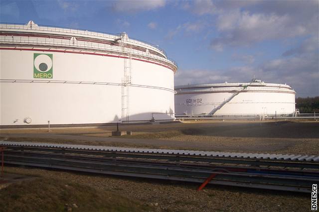 V Nelahozevsi mají nejvtí ropné nádre v Evrop.
