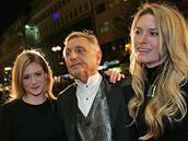Jiří Menzel na premiéře filmu Obsluhoval jsem anglického krále Jiří Menzel na premiéře filmu Obsluhoval jsem anglického krále