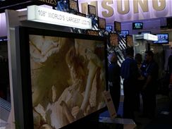 CES 2007 - Nejvt LCD televize na svt od Sharpu (znaka Aquos)