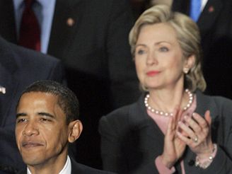 Demokratit sentoi Barrack Obama a Hillary Clintonov