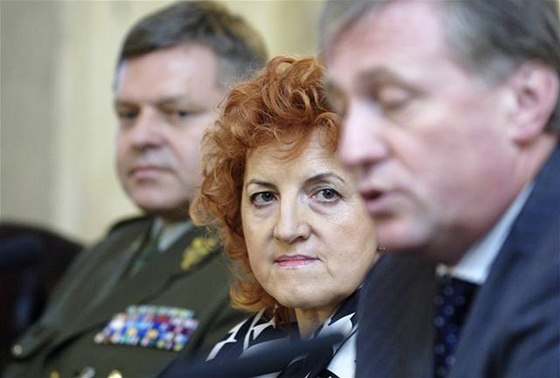 Kritiku ministryn Parkanové si Pavel tefka (vlevo) za rámeek nedá. Ilustraní foto