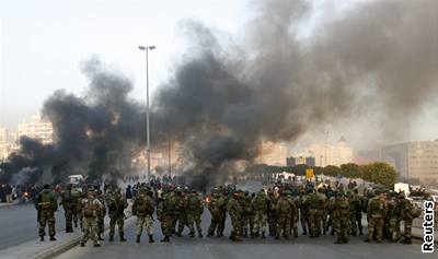 Libanonské vojsko zatím nemlo násilné stety s demonstranty.