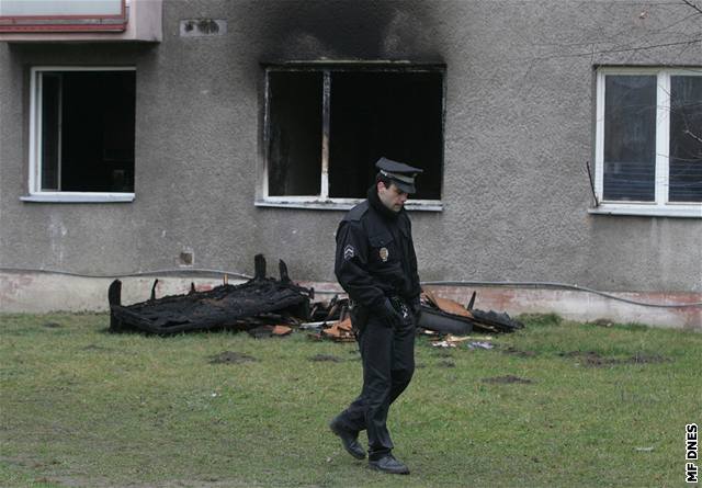 V obytném dom zahynuli dva lidé