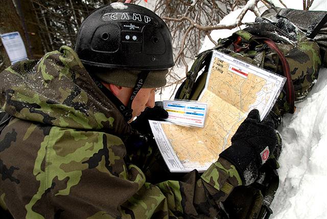 Extrémní armádní závod Winter Survival.