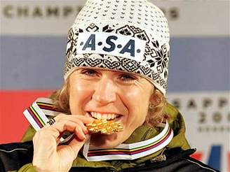 Kateina Neumannová a zlatá medaile