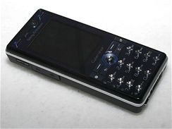 Sony Ericsson K810i iv