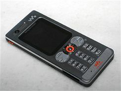 Sony Ericsson W880i iv