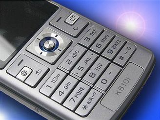 Sony Ericsson K610i recenze