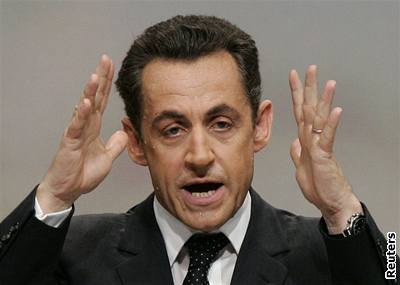 Sarkozy zabojoval o hlasy mladých. Vybízel je, aby realizovali své sny