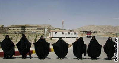 Íránky demonstrují v Isfahánu za právo na jaderný vývoj
