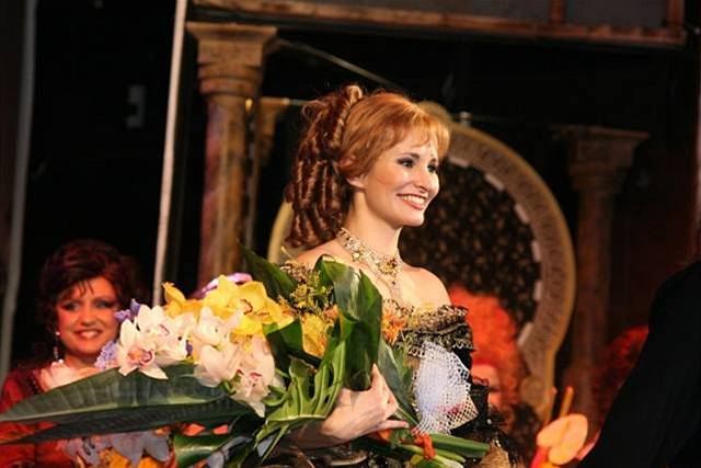 Monika Absolonová jako Angelika ve stejnojmenném muzikálu v Divadle Broadway 