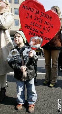 Poltí katolíci asto protestují proti potratm. Naposledy 28. bezna.