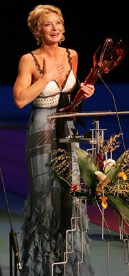 Thálie 2006 - Vilma Cibulková pevzala cenu za enskou inohru